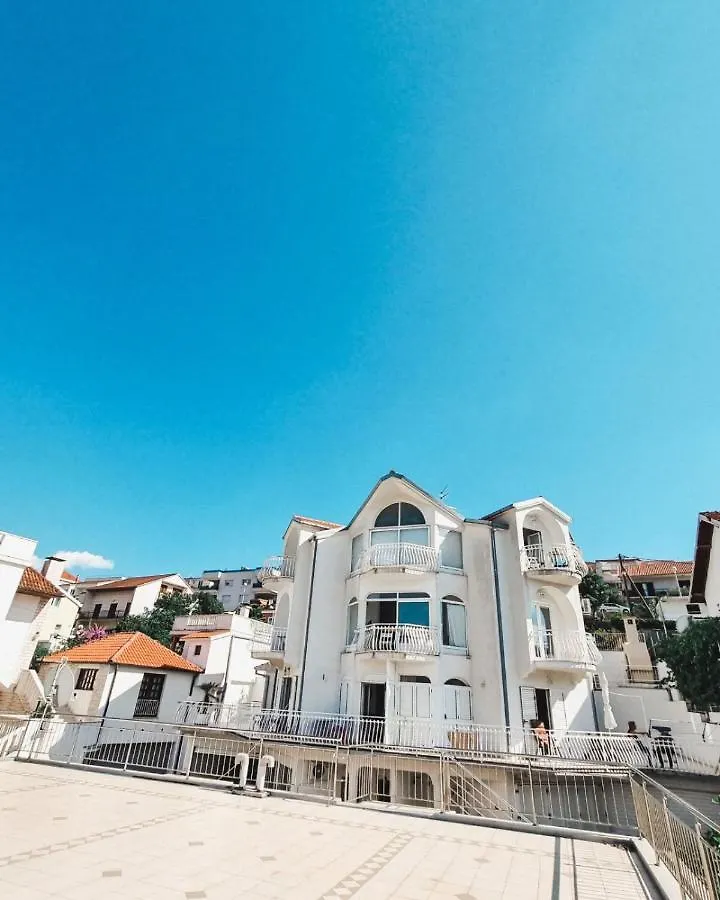 Milla 1 Trogir Apartment