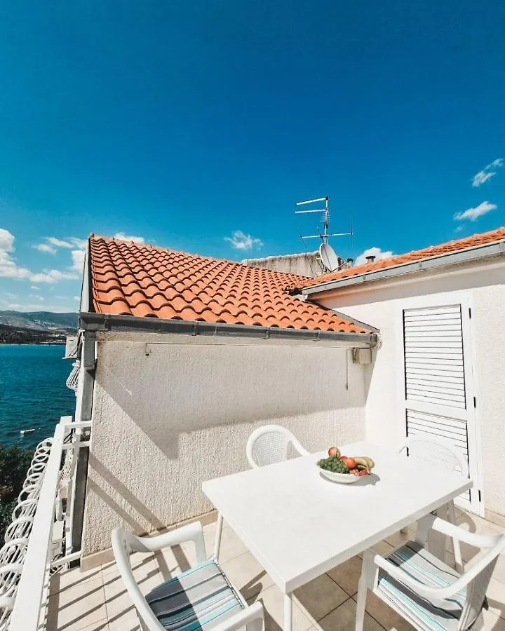Milla 1 Trogir Apartment