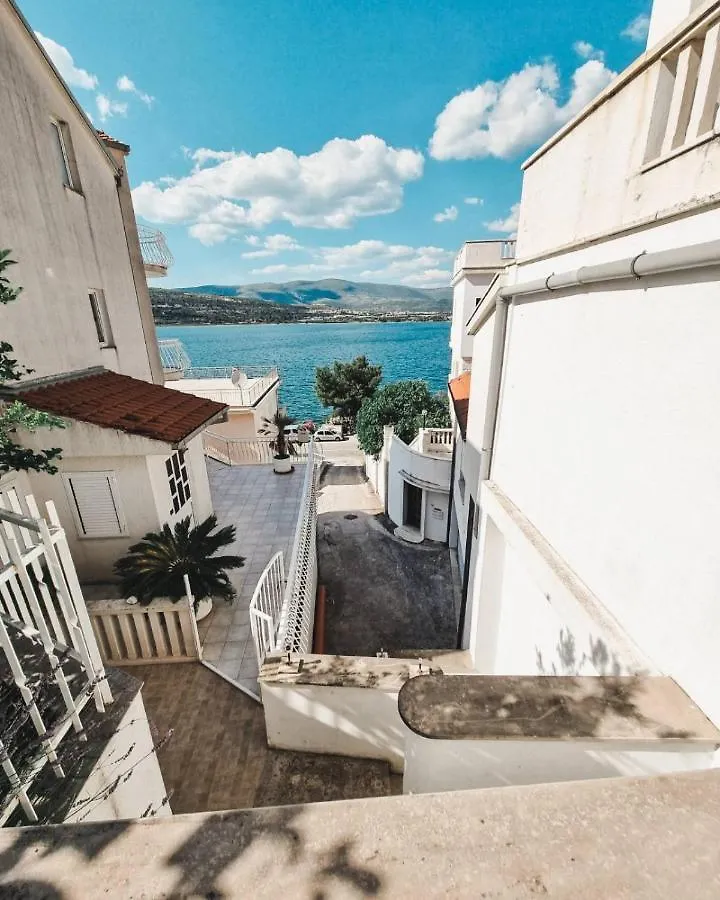 Milla 1 Trogir Apartment
